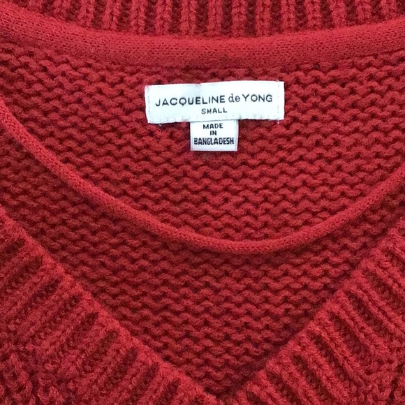 Jacqueline de Yong red sweater V - Picture 2 of 5